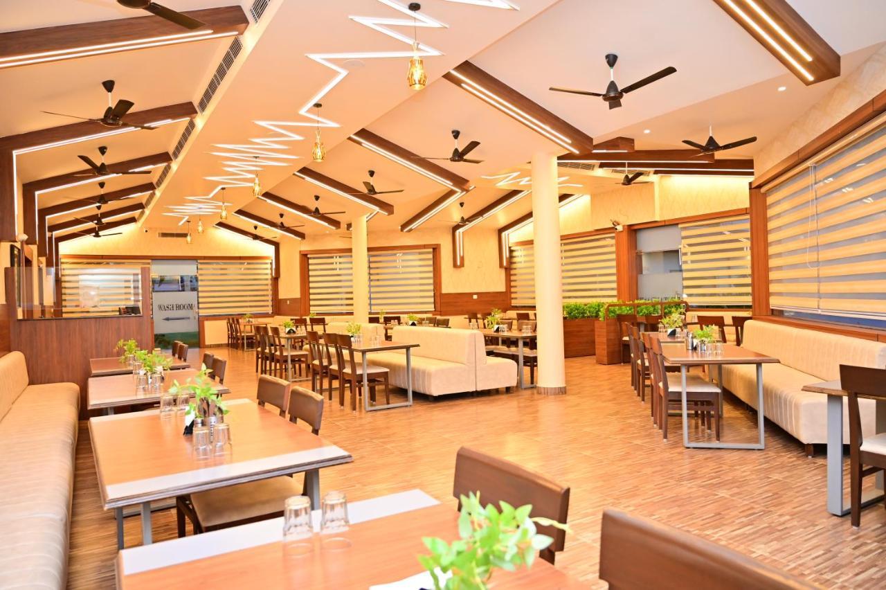 Hotel Panchsheel Ayodhya Екстер'єр фото