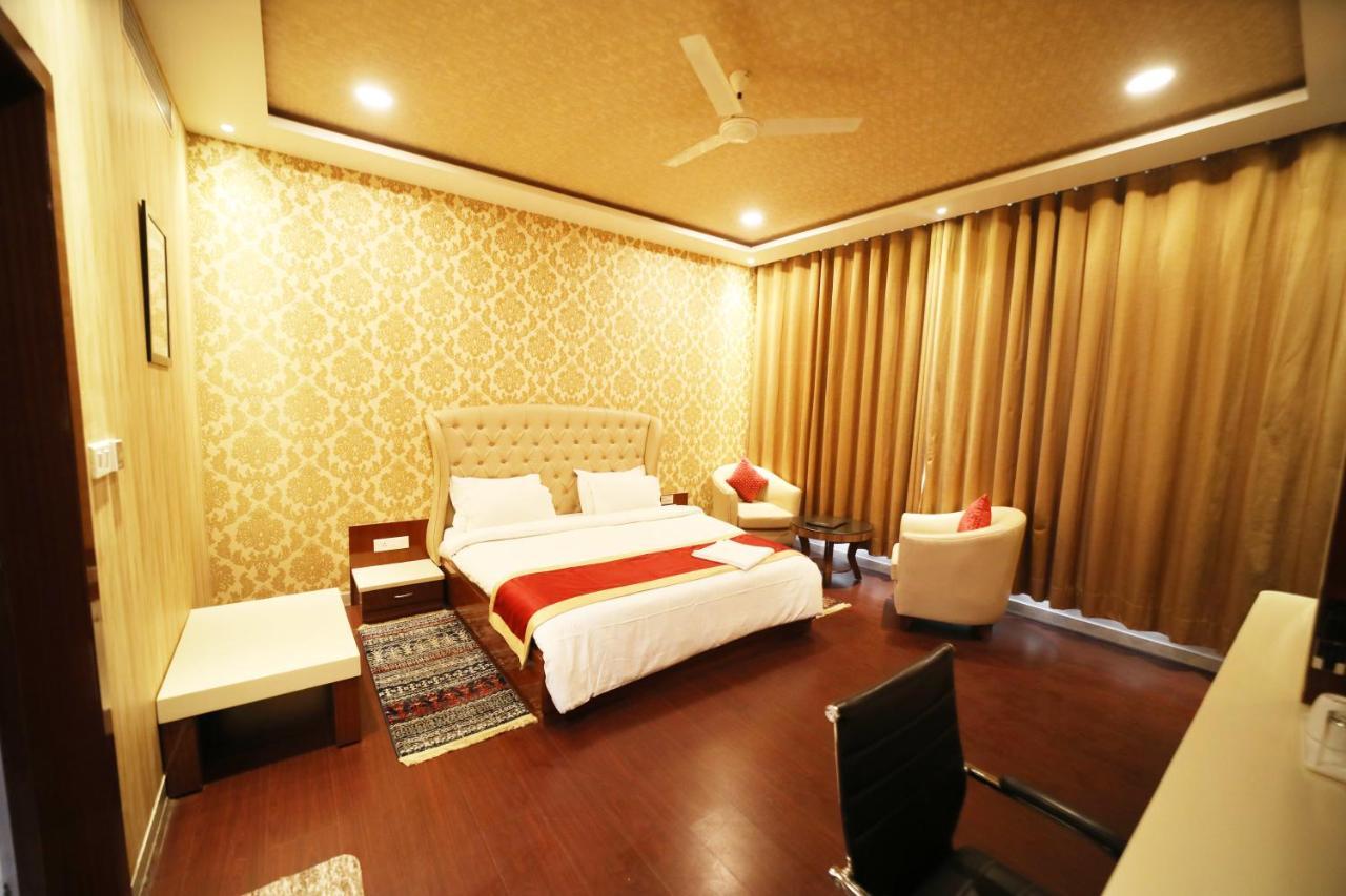 Hotel Panchsheel Ayodhya Екстер'єр фото